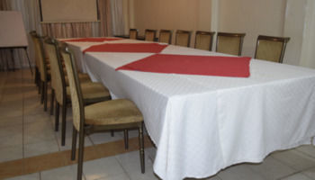 The Great Lakes Hotel Кисуму Екстериор снимка